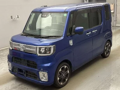 Toyota Pixis Mega