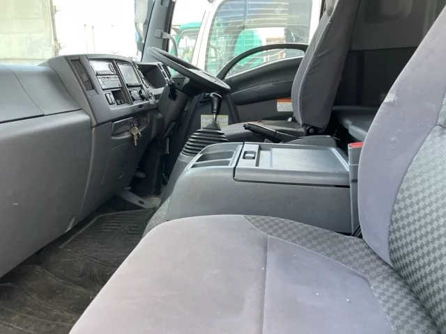 Isuzu Forward  с аукциона в Японии