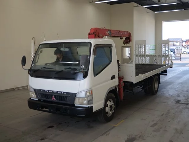 Mitsubishi Fuso Canter  с аукциона в Японии