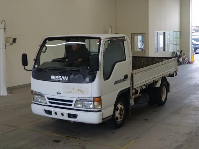 Nissan Atlas  с аукциона в Японии