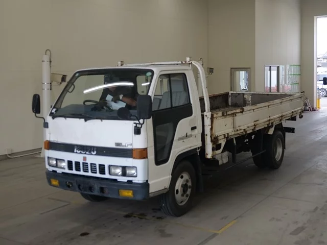 Isuzu Elf  с аукциона в Японии