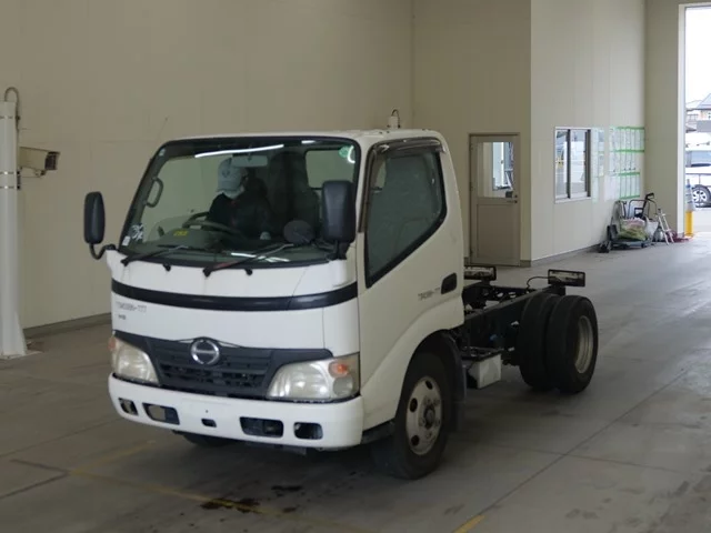 Hino Dutro  с аукциона в Японии