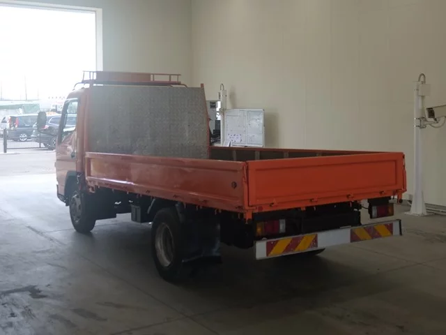 Mitsubishi Fuso Canter  с аукциона в Японии