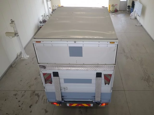 Mitsubishi Fuso Canter  с аукциона в Японии
