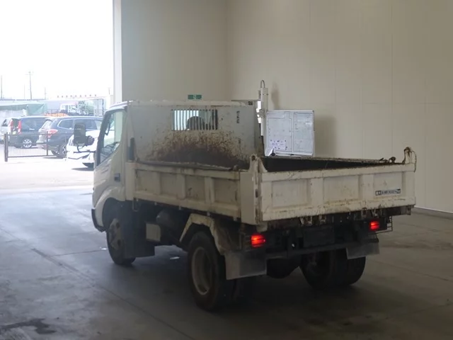 Hino Dutro  с аукциона в Японии