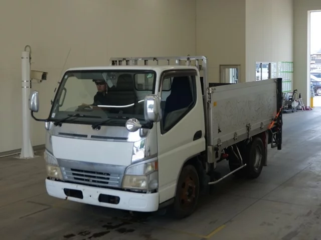 Mitsubishi Fuso Canter  с аукциона в Японии