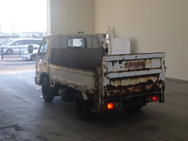 Isuzu Elf  с аукциона в Японии