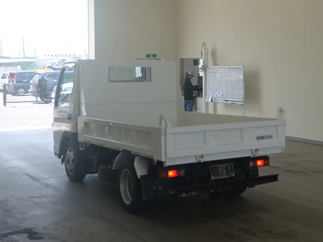 Mitsubishi Fuso Canter  с аукциона в Японии