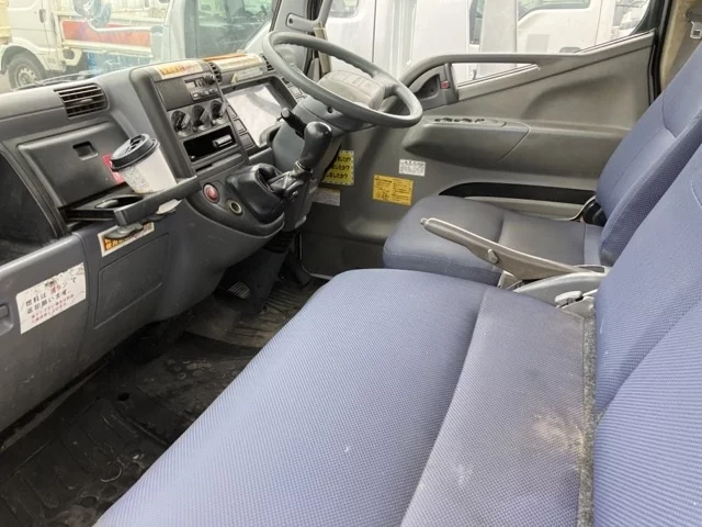 Mitsubishi Fuso Canter  с аукциона в Японии