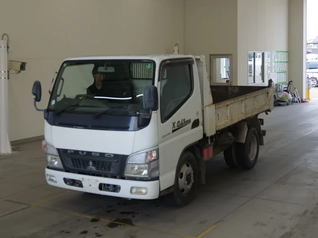 Mitsubishi Fuso Canter  с аукциона в Японии