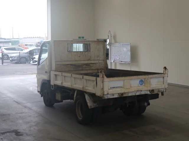 Mitsubishi Fuso Canter  с аукциона в Японии
