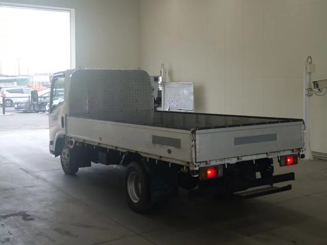 Isuzu Elf  с аукциона в Японии