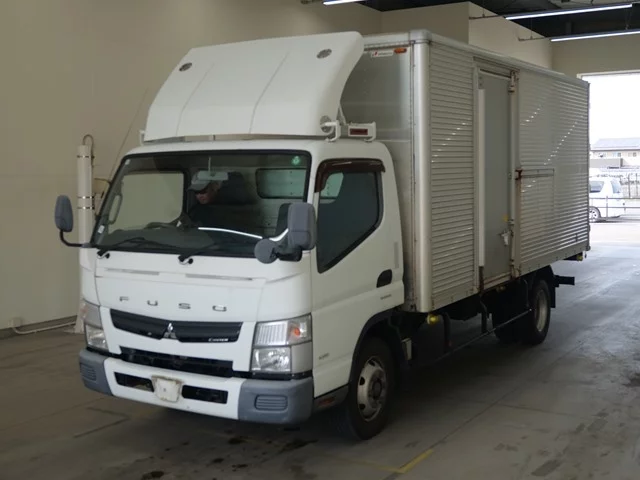 Mitsubishi Fuso Canter  с аукциона в Японии