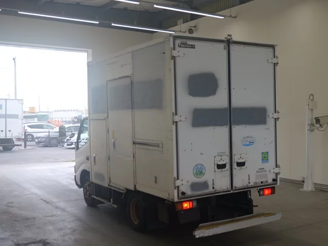 Toyota ToyoAce  с аукциона в Японии