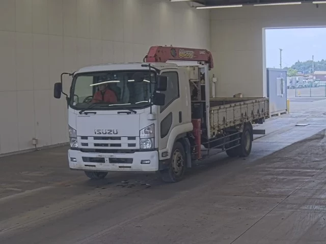 Isuzu Forward  с аукциона в Японии