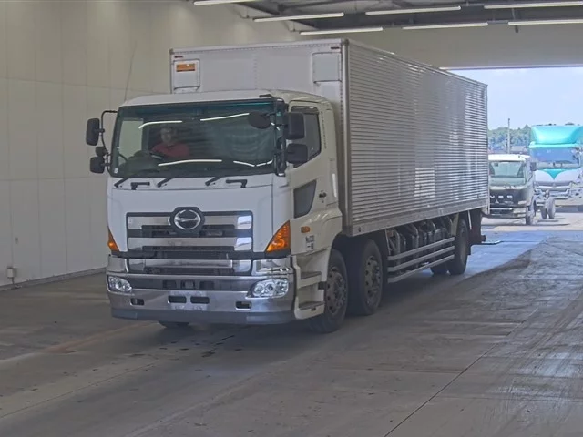 Hino Profia  с аукциона в Японии