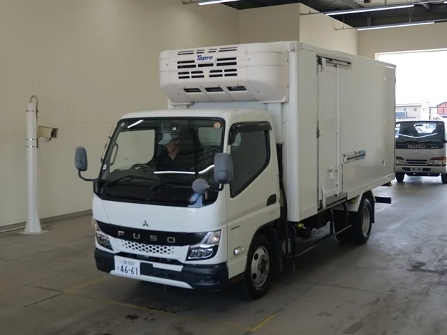 Mitsubishi Fuso Canter  с аукциона в Японии