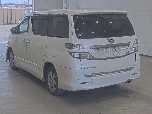 Toyota Vellfire  с аукциона в Японии