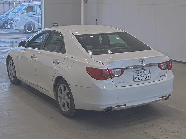 Toyota Mark X  с аукциона в Японии