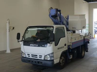 Isuzu Elf