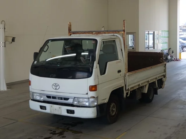 Toyota ToyoAce  с аукциона в Японии