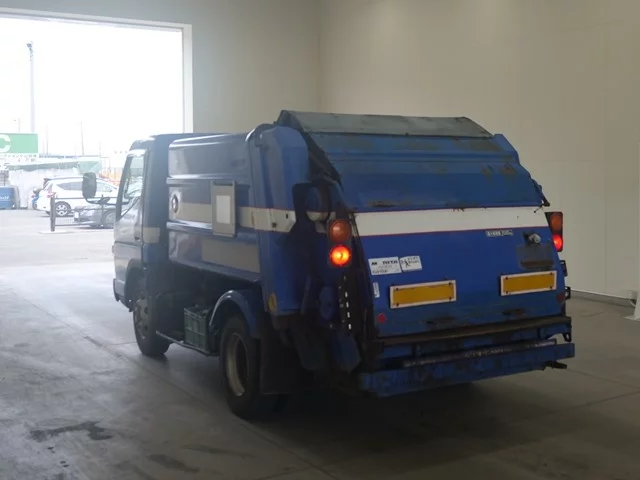 Mitsubishi Fuso Canter  с аукциона в Японии