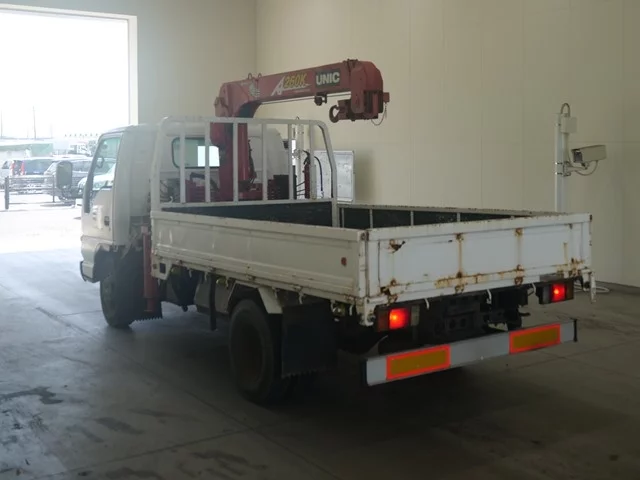 Isuzu Elf  с аукциона в Японии