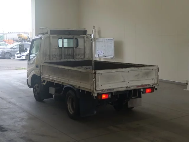 Hino Dutro  с аукциона в Японии