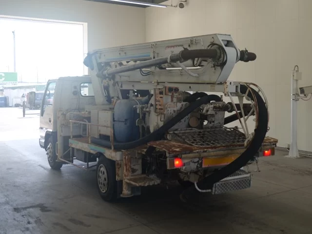Isuzu Elf  с аукциона в Японии