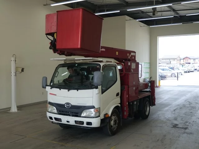 Hino Dutro  с аукциона в Японии