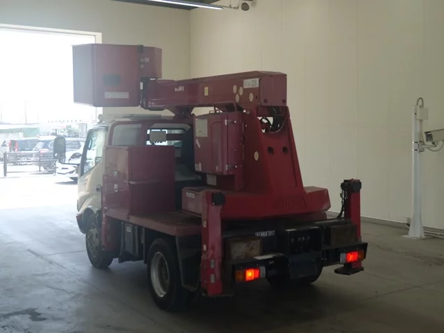 Hino Dutro  с аукциона в Японии