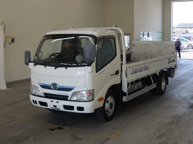 Hino Dutro  с аукциона в Японии
