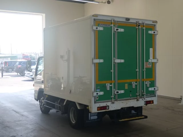 Mitsubishi Fuso Canter  с аукциона в Японии