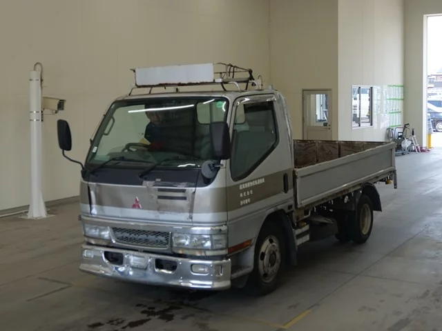 Mitsubishi Fuso Canter  с аукциона в Японии