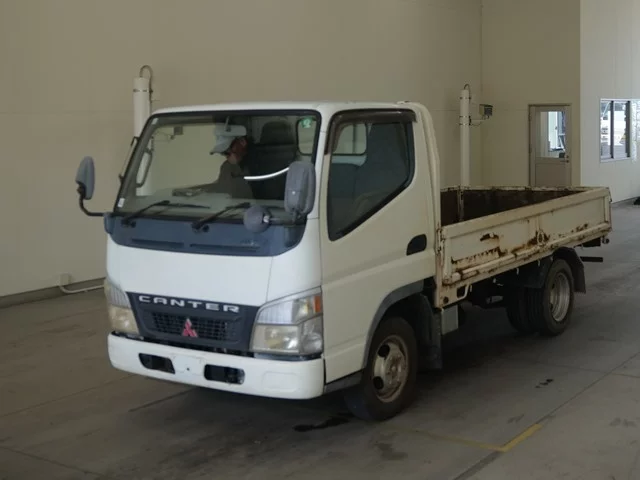 Mitsubishi Fuso Canter  с аукциона в Японии