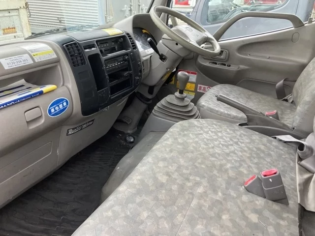Hino Dutro  с аукциона в Японии