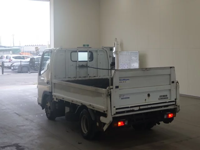 Mitsubishi Fuso Canter  с аукциона в Японии