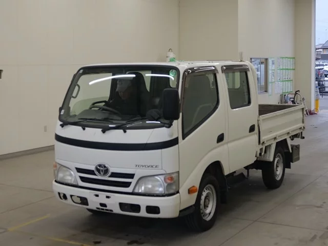 Toyota ToyoAce  с аукциона в Японии