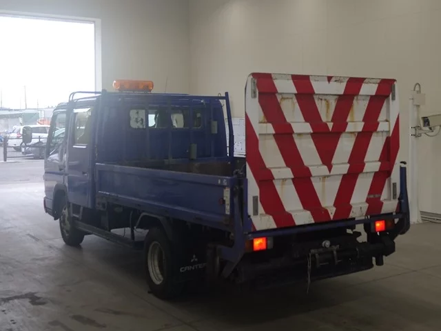 Mitsubishi Fuso Canter  с аукциона в Японии