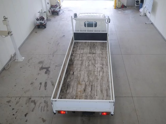 Hino Dutro  с аукциона в Японии