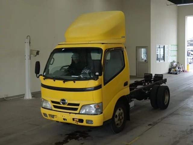 Hino Dutro  с аукциона в Японии