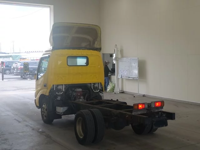 Hino Dutro  с аукциона в Японии