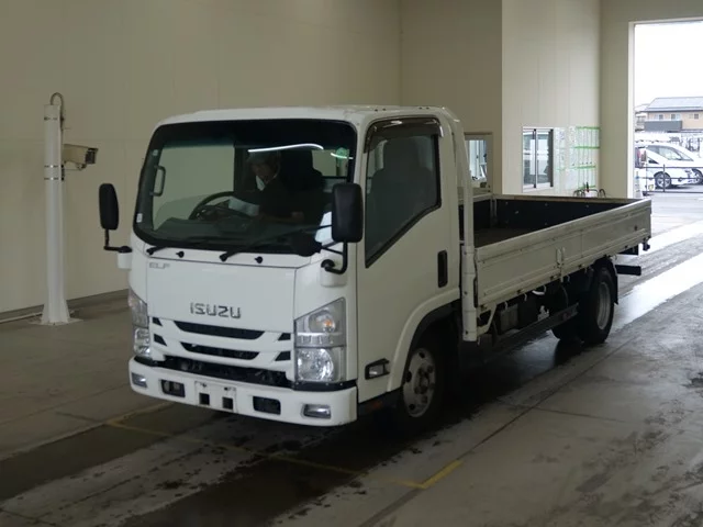 Isuzu Elf  с аукциона в Японии
