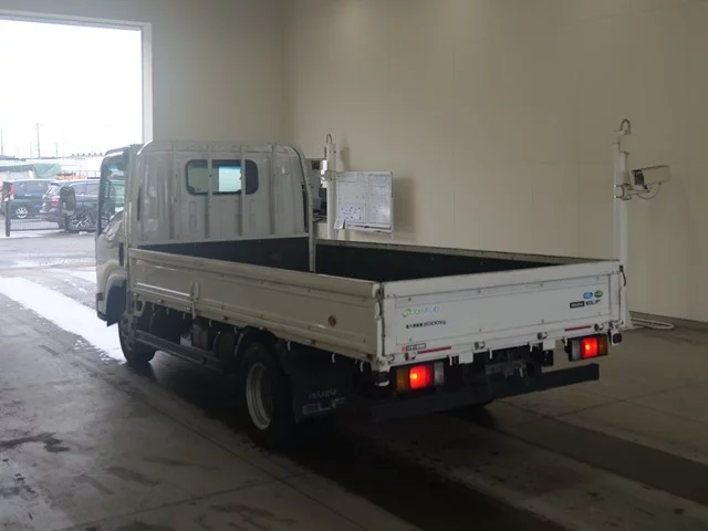 Isuzu Elf  с аукциона в Японии