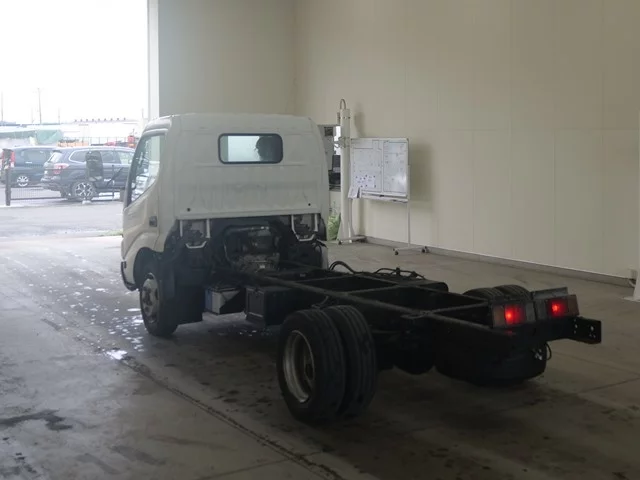 Hino Dutro  с аукциона в Японии