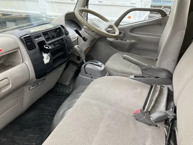Hino Dutro  с аукциона в Японии