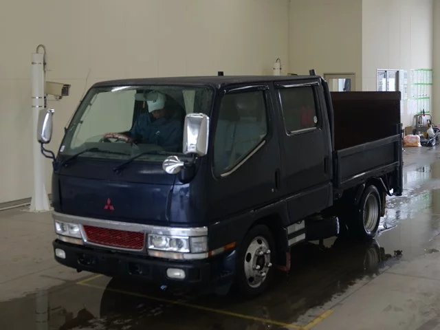 Mitsubishi Fuso Canter  с аукциона в Японии