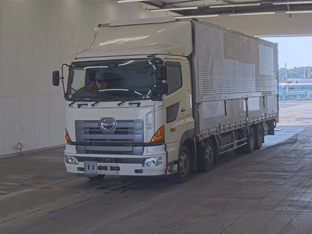 Hino Profia  с аукциона в Японии