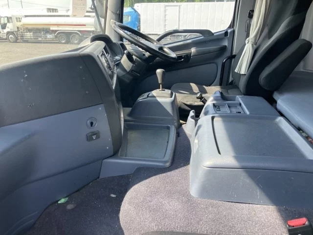 Hino Profia  с аукциона в Японии