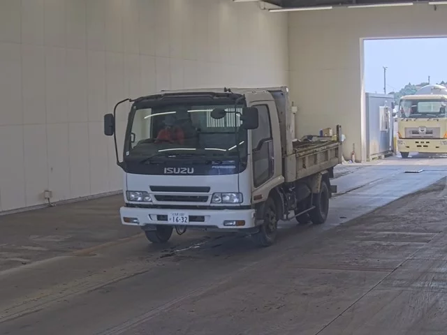 Isuzu Forward  с аукциона в Японии